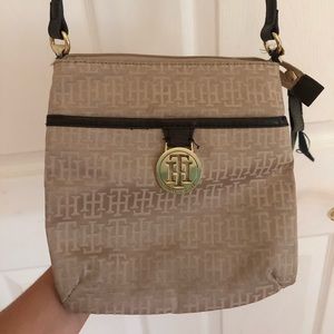 Tommy Hilfiger Crossbody Purse